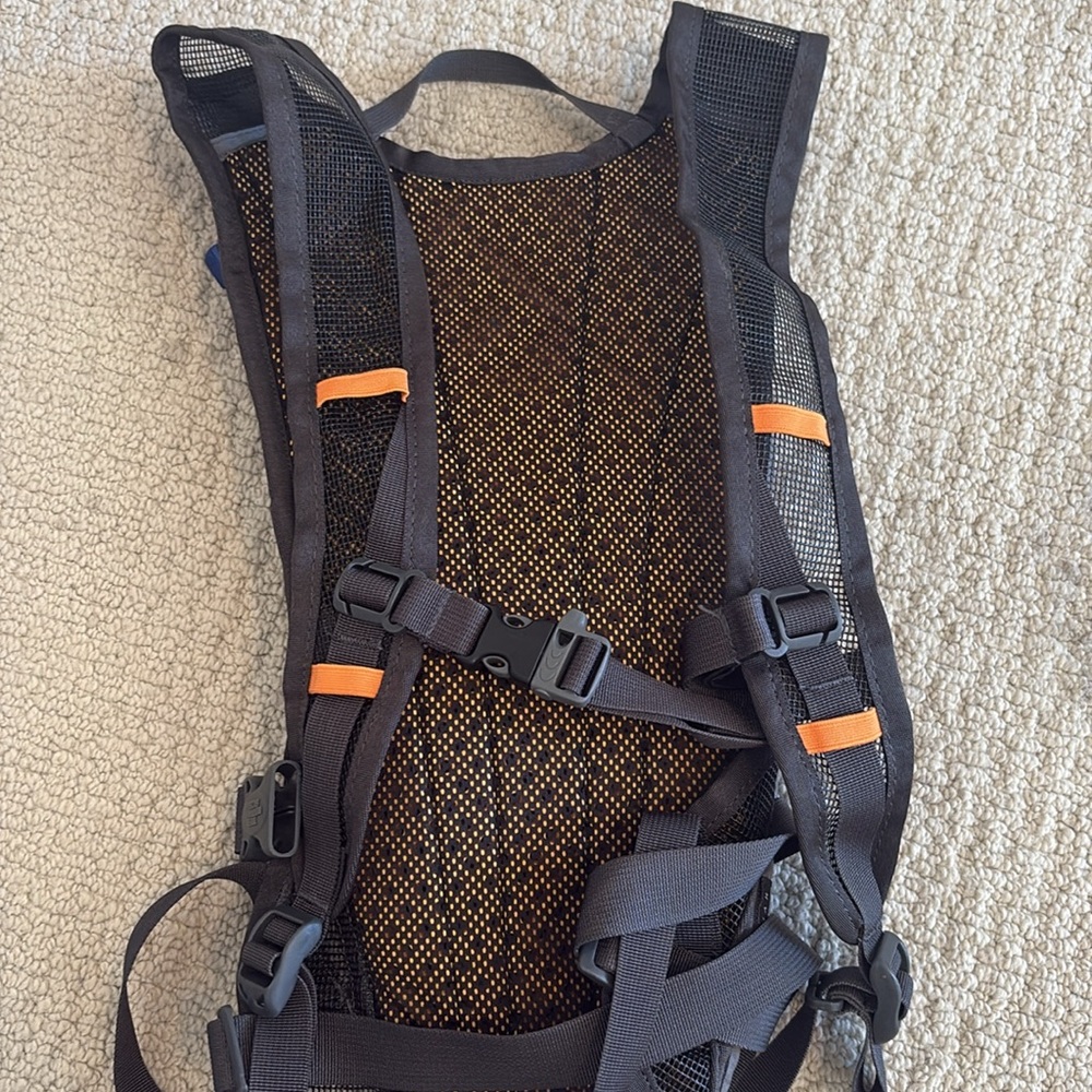 The North Face Green and Gray Backpack with Padded Straps - Picture 2 of 7
